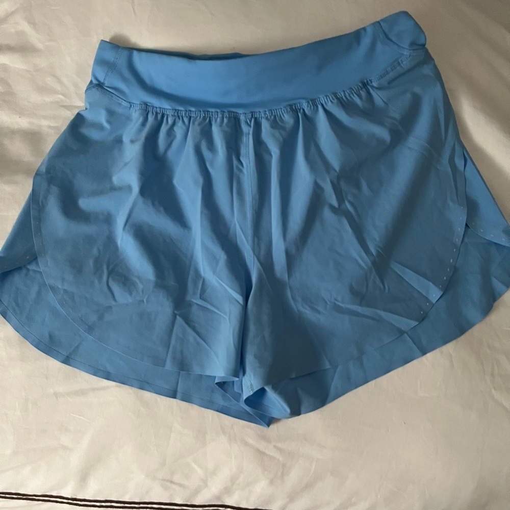 🔵Lululemon fast and free shorts 3in sz 8